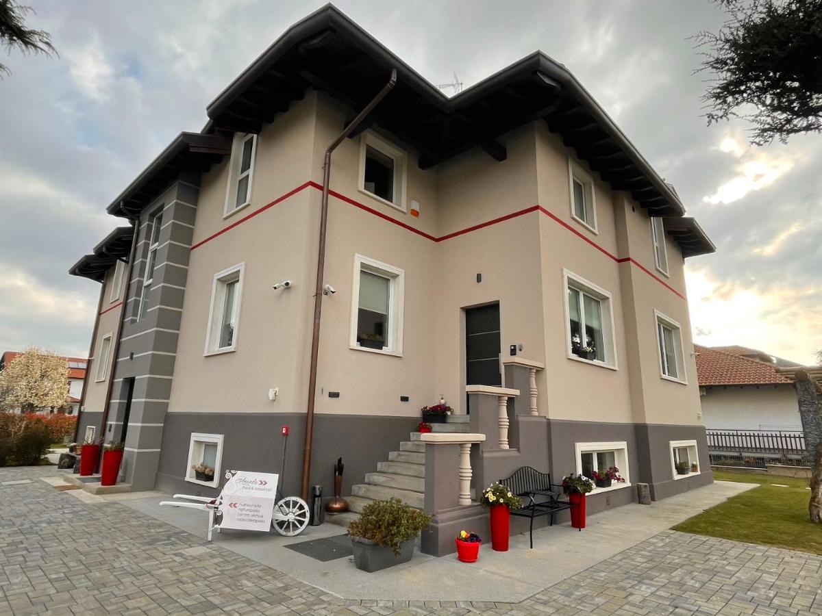 Casa Ananda Bed & Breakfast Ferno Екстериор снимка