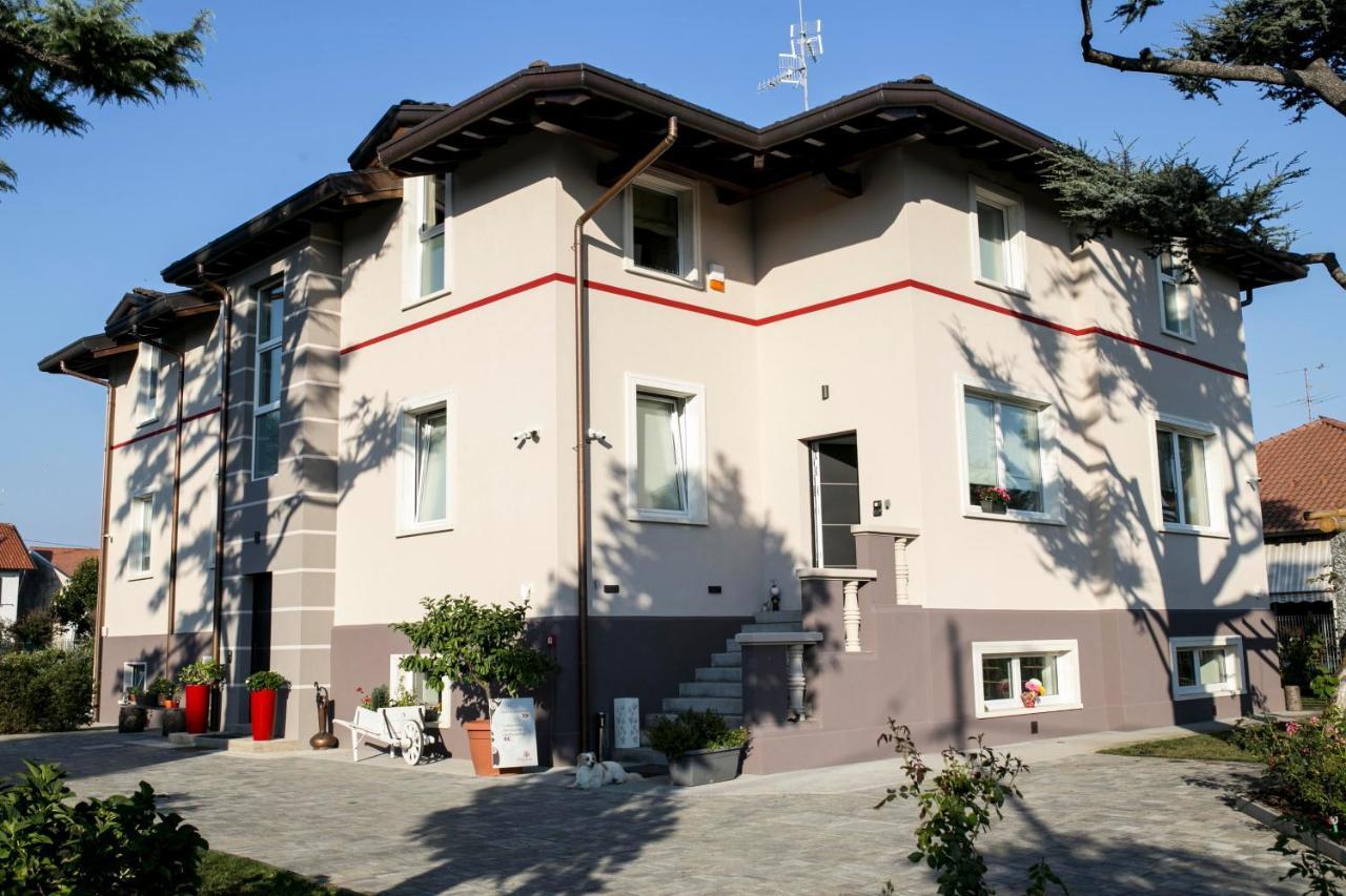 Casa Ananda Bed & Breakfast Ferno Екстериор снимка