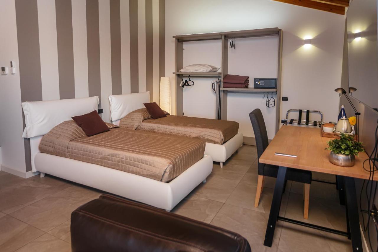 Casa Ananda Bed & Breakfast Ferno Екстериор снимка