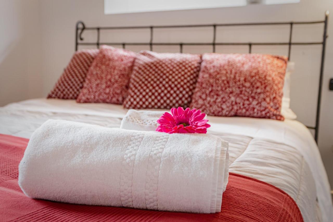 Casa Ananda Bed & Breakfast Ferno Екстериор снимка